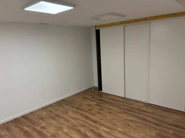 Cabinet A5, 20 m², Espace Satya à Elne