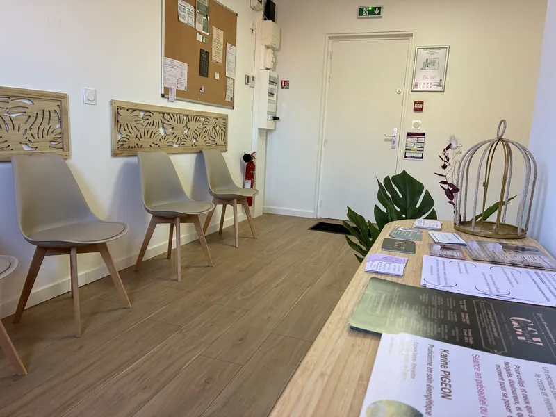 Salle d'attente de l'aile A de l'Espace Satya à Elne